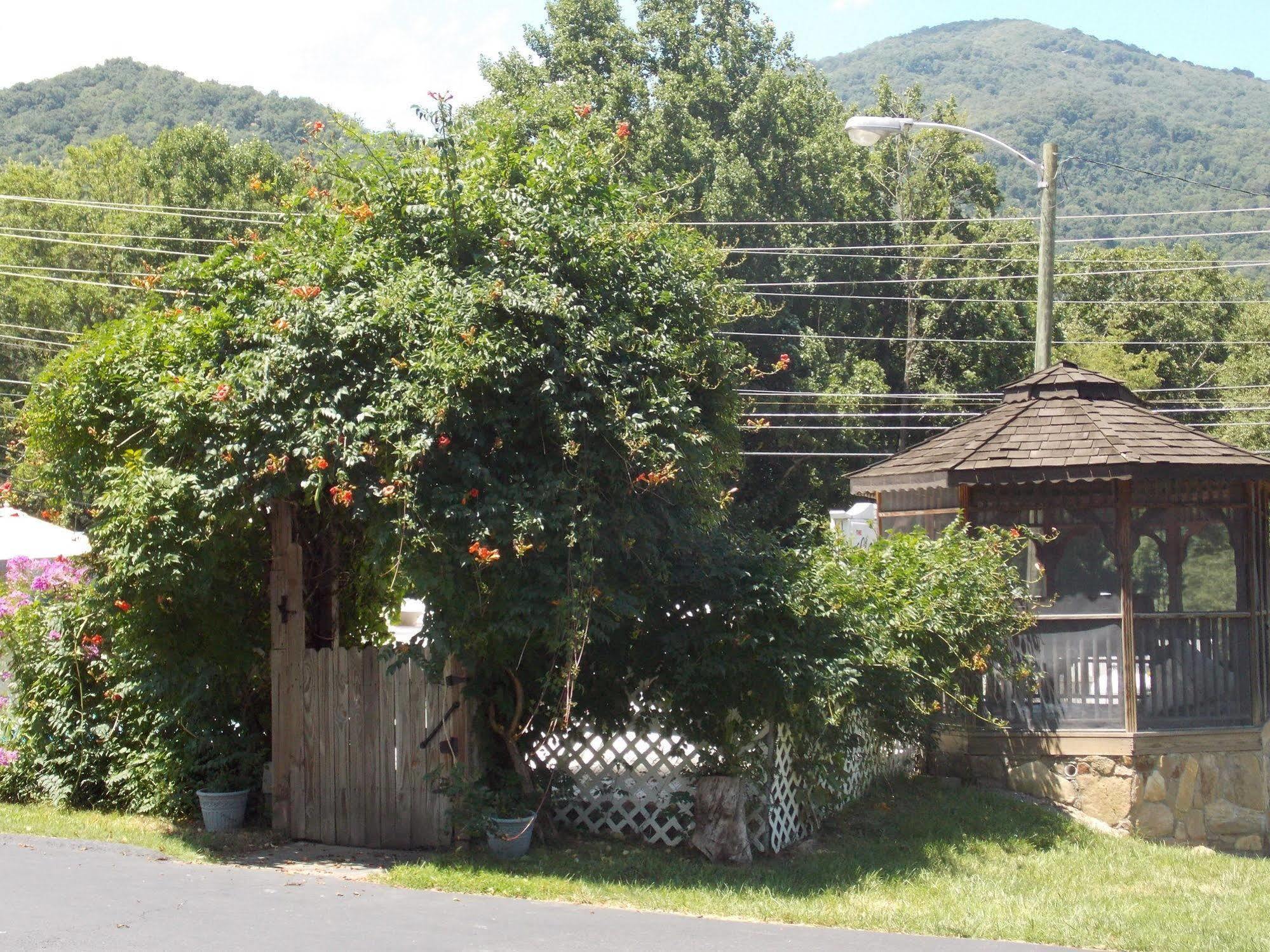 Clarketon Motel - Maggie Valley Exterior foto